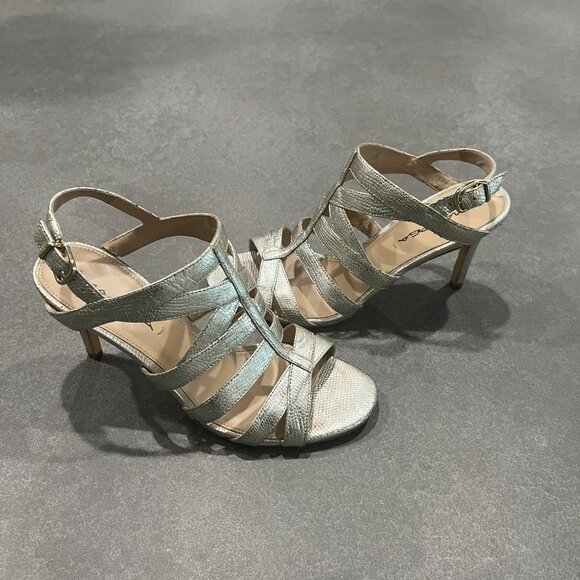 Via Spiga Silver Sandals - Size 7.5 - Picture 3 of 13